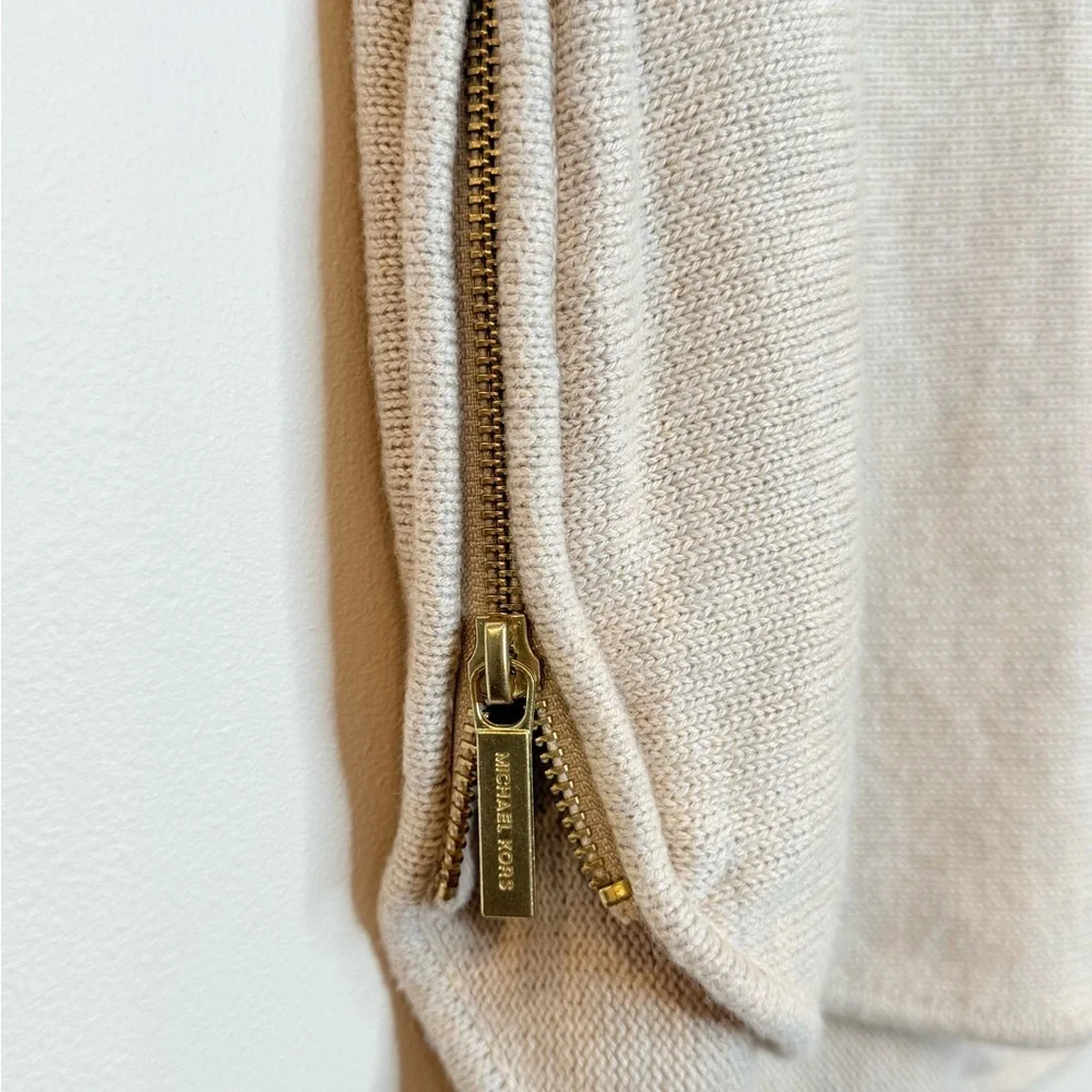 🔥Michel Kors  Beige Knit Sweater Sz L Zipper design🔥